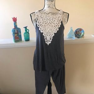 Adorable gray capri-length pj set